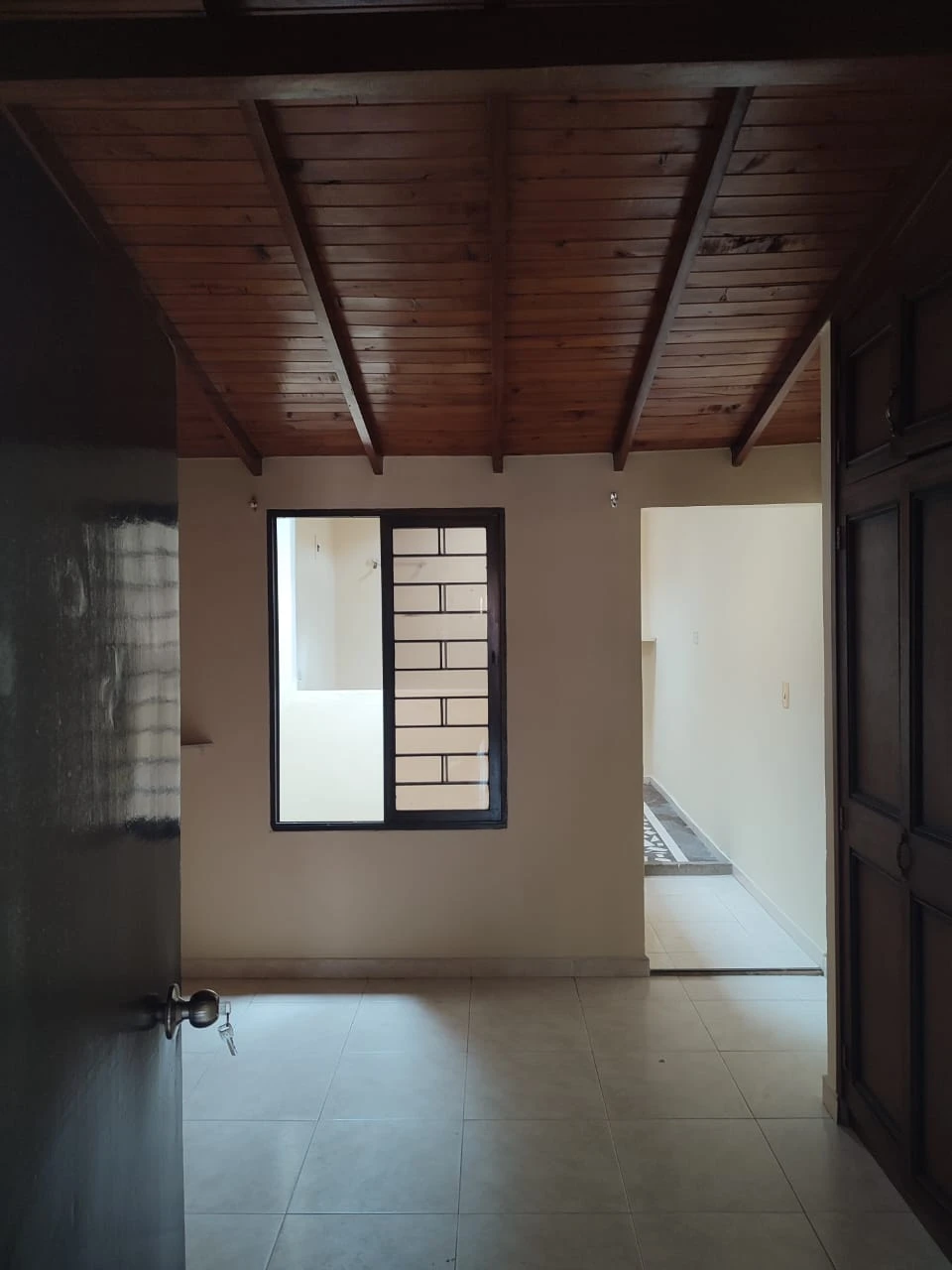se arrienda casa en Gratamira 