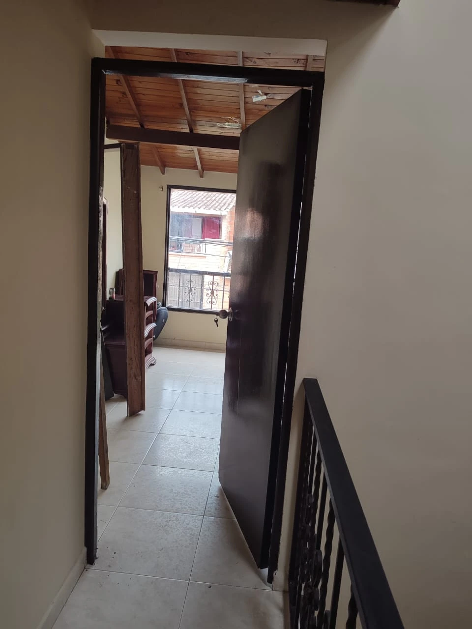 se arrienda casa en Gratamira 