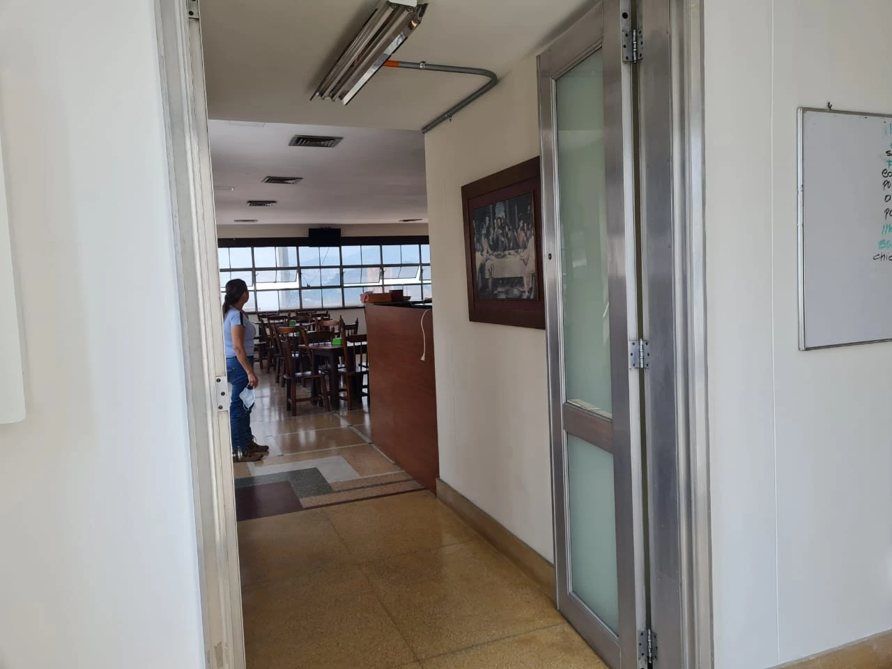 OFICINA EDIFICIO FABRICATO