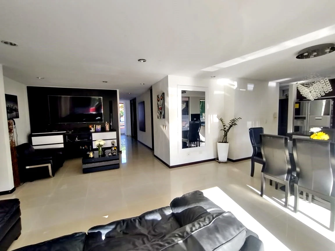 Apartamento en arriendo sector Castropol