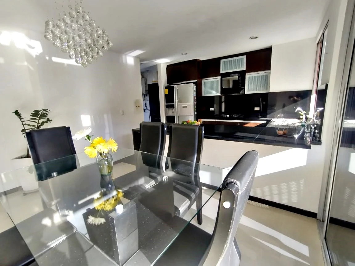 Apartamento en arriendo sector Castropol