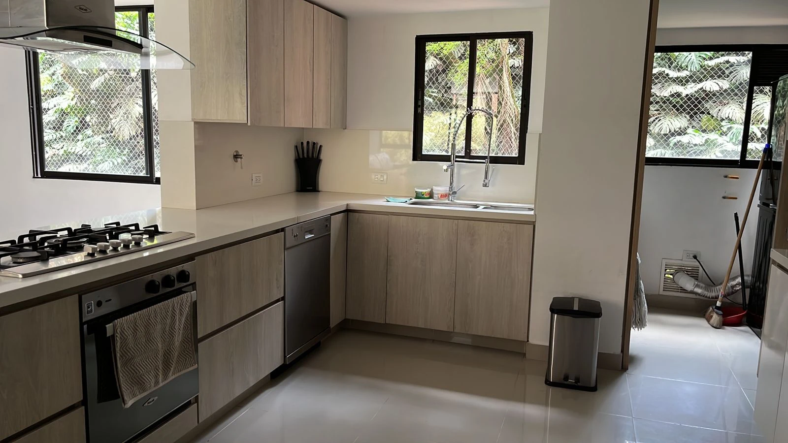 Apartamento amoblado loma el campestre