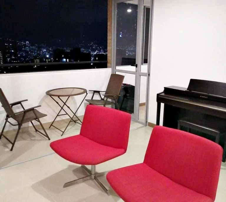 Apartamento en arriendo sector Loma de los Gonzalez