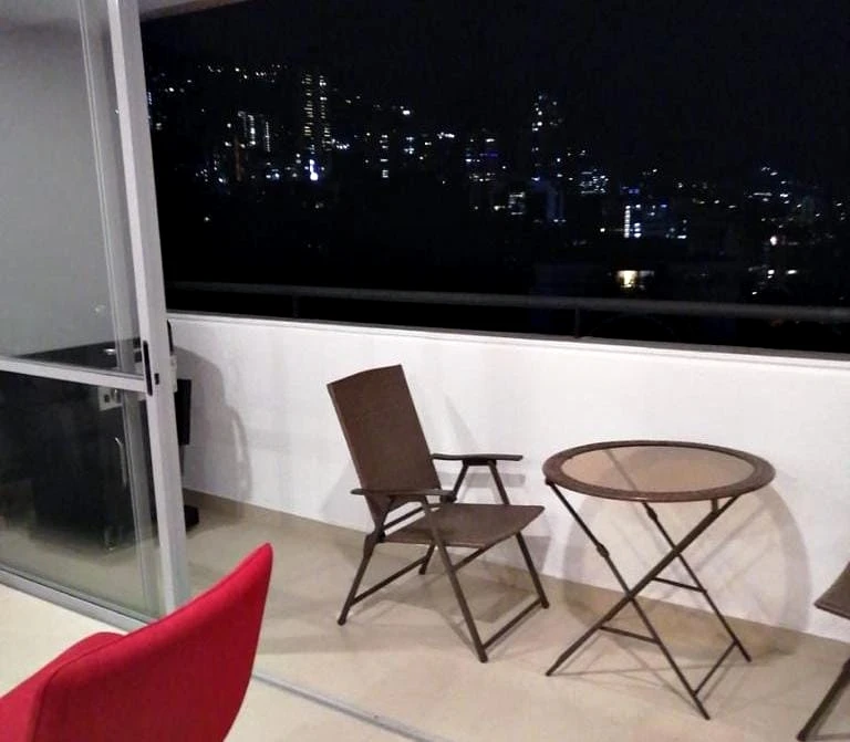 Apartamento en arriendo sector Loma de los Gonzalez