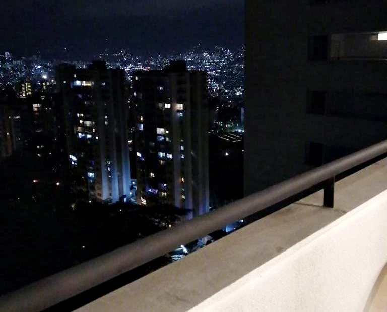 Apartamento en arriendo sector Loma de los Gonzalez
