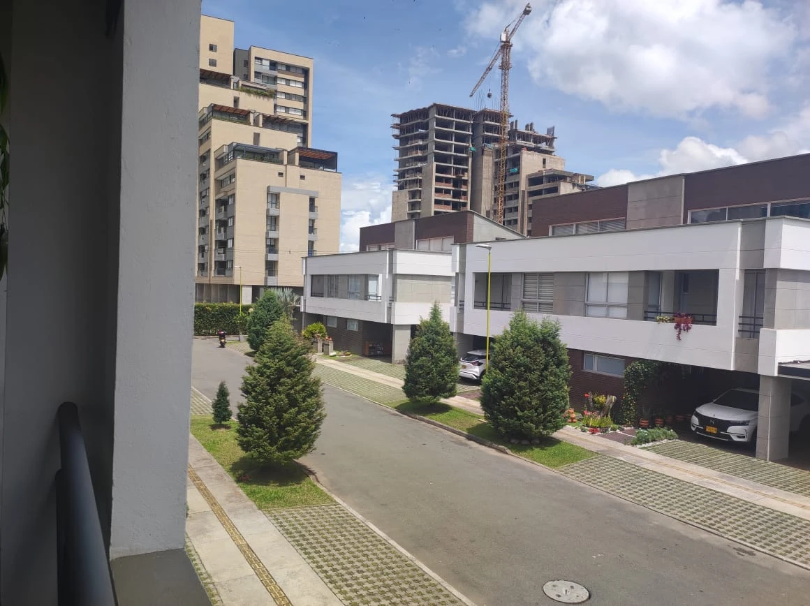 Casa en Lotus para venta 