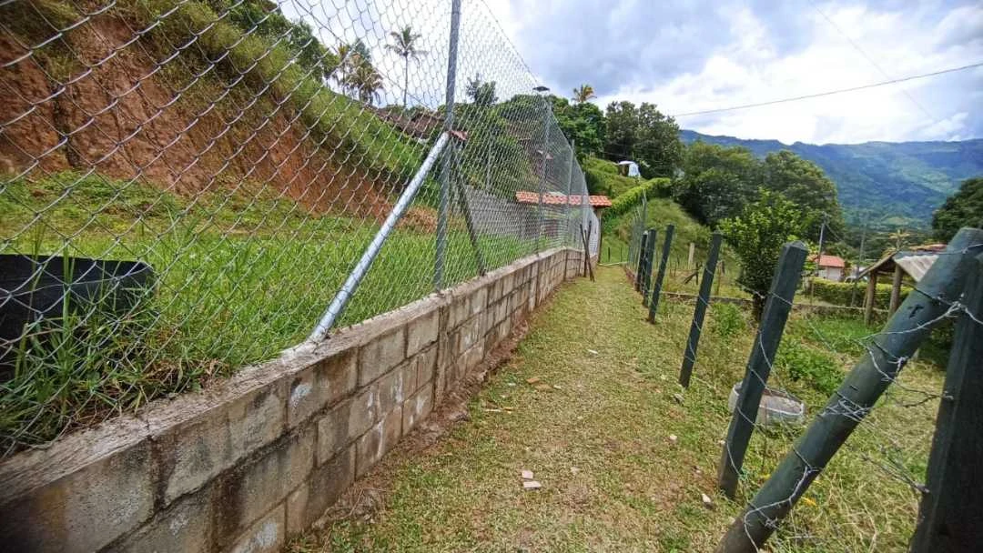 Se arrienda casa campestre en sector barbosa