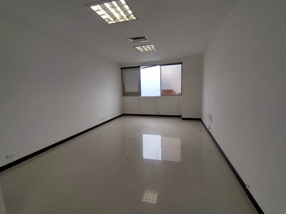 Oficina en venta sector el Tesoro