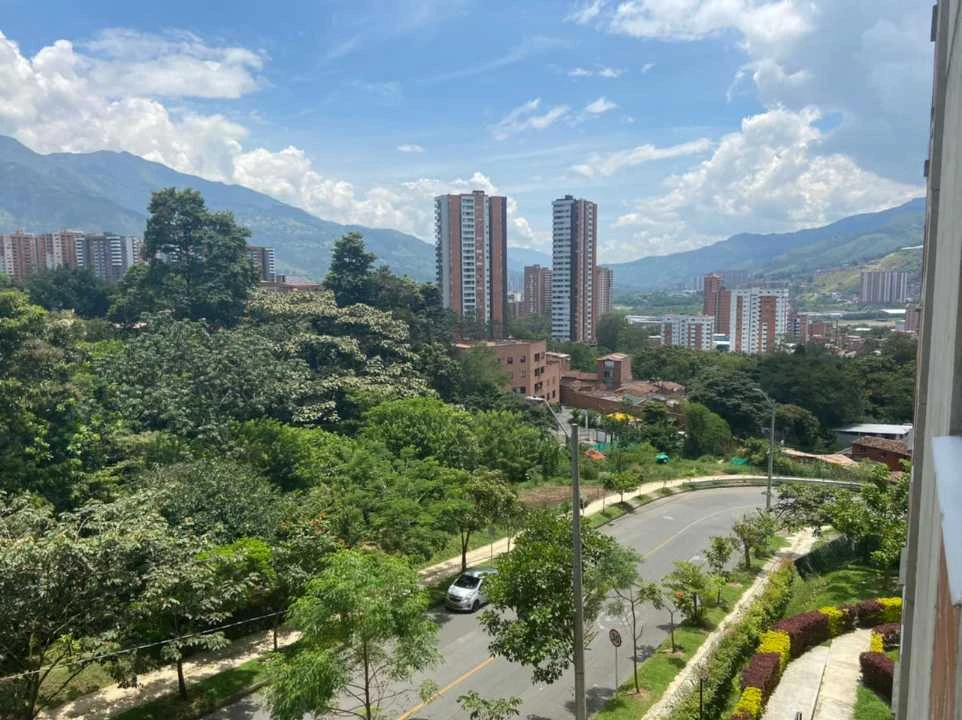 Apartamento en arriendo sector Amazonía
