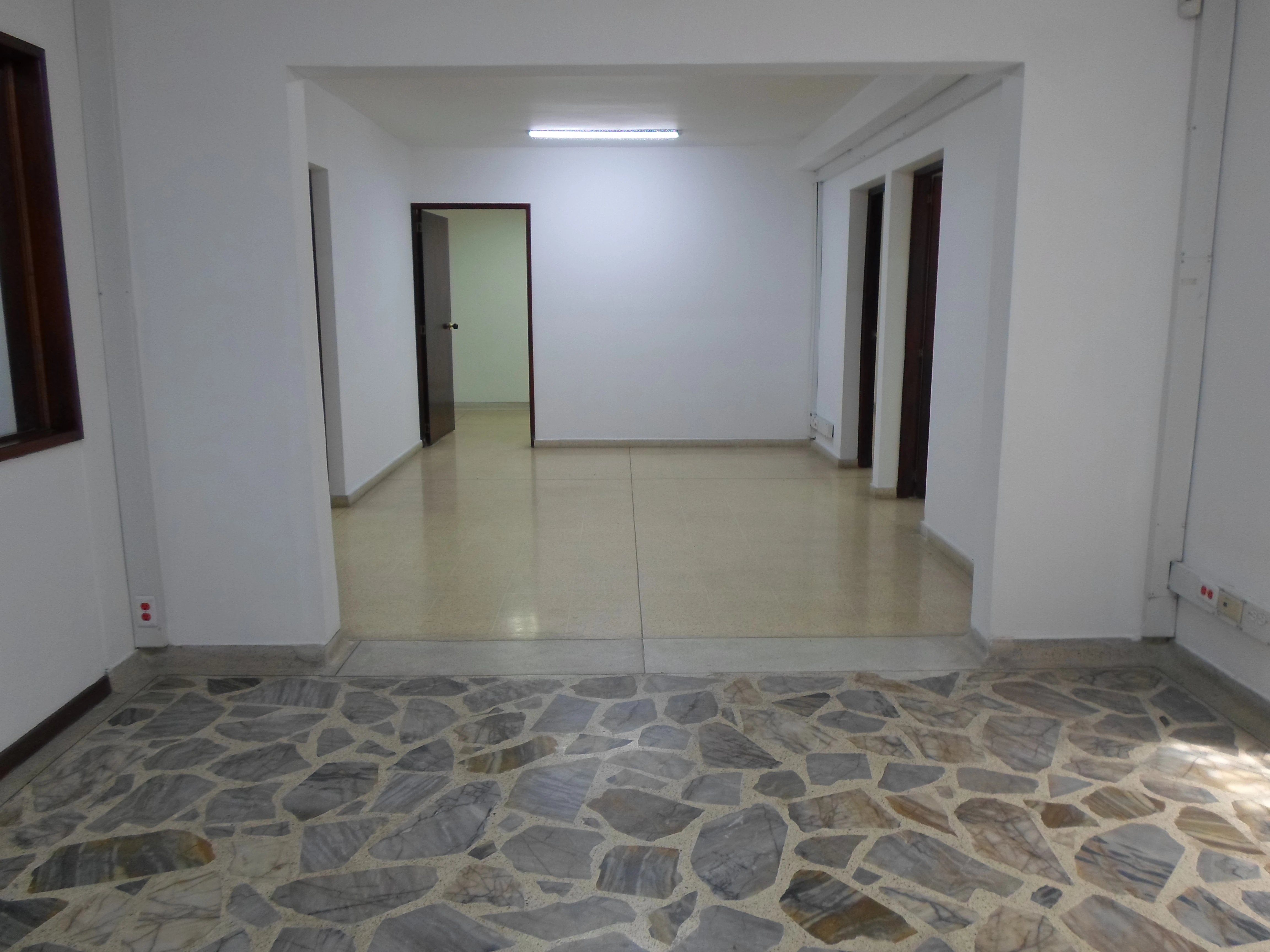 Oficina en arriendo sector Patio Bonito