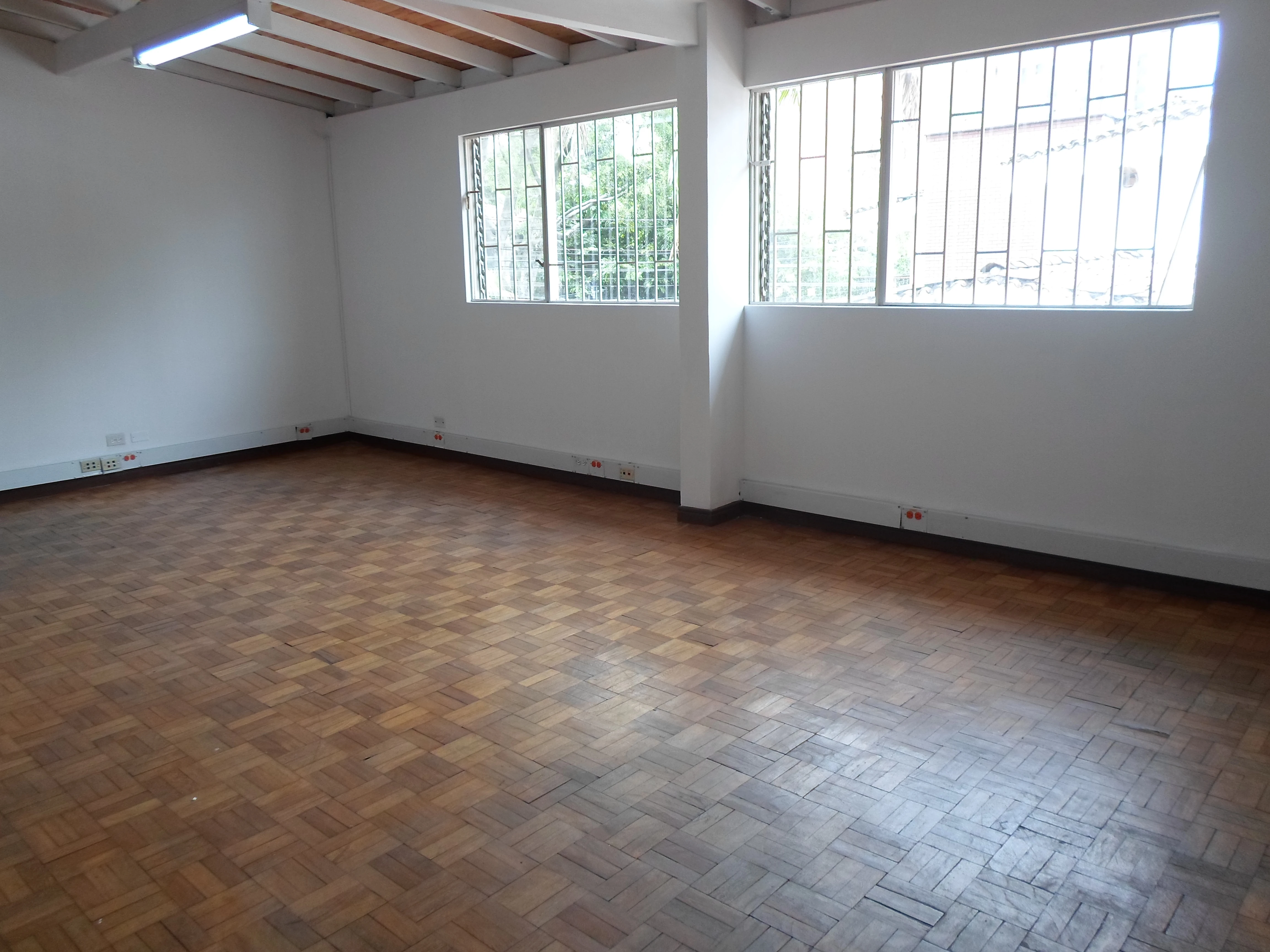 Oficina en arriendo sector Patio Bonito