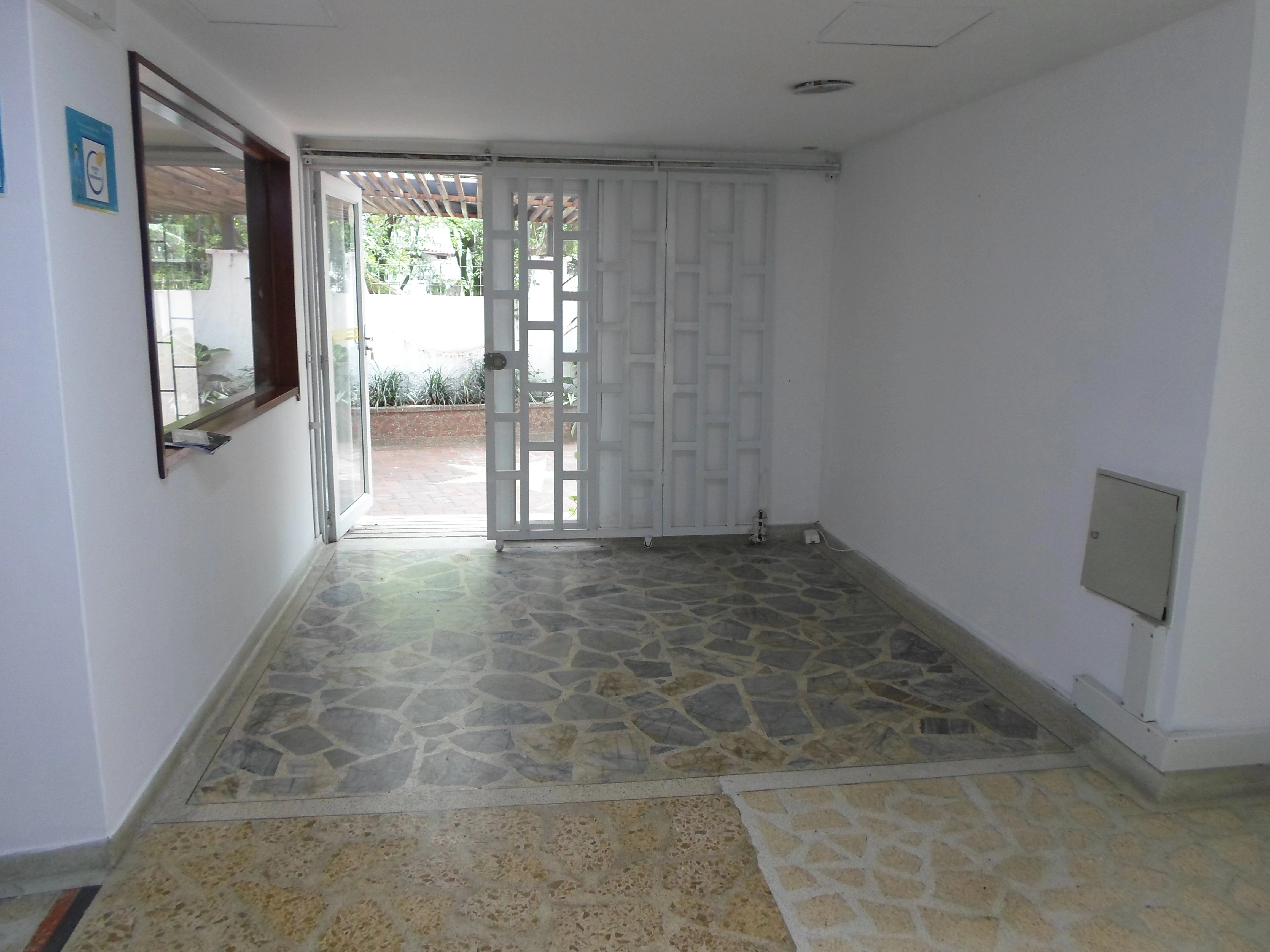 Oficina en arriendo sector Patio Bonito