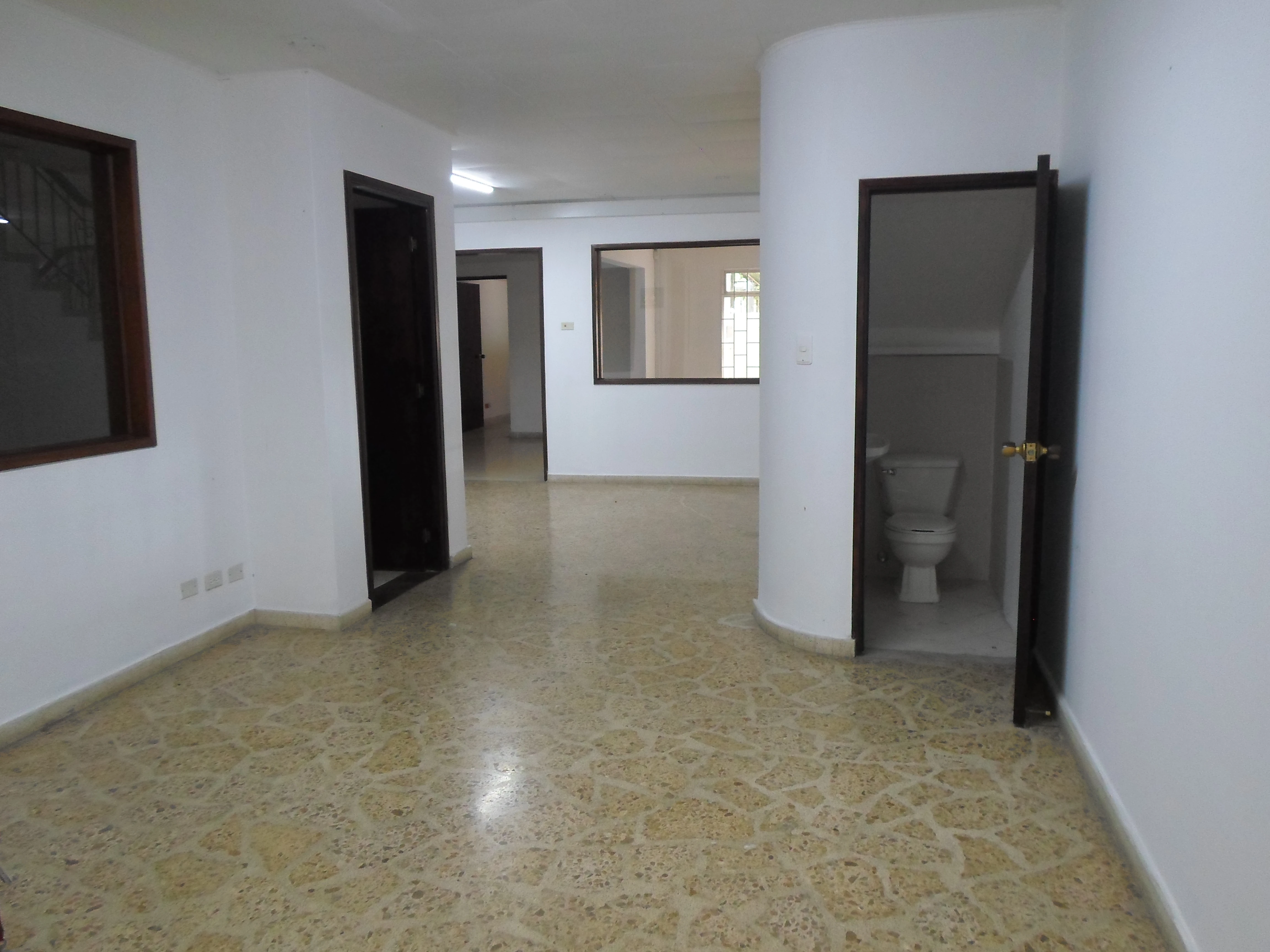 Oficina en arriendo sector Patio Bonito