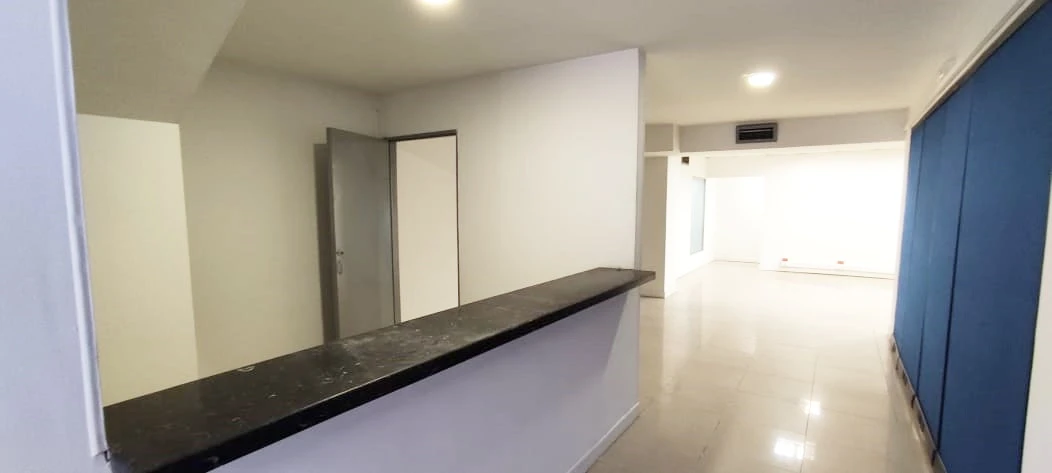 Local comercial la 33