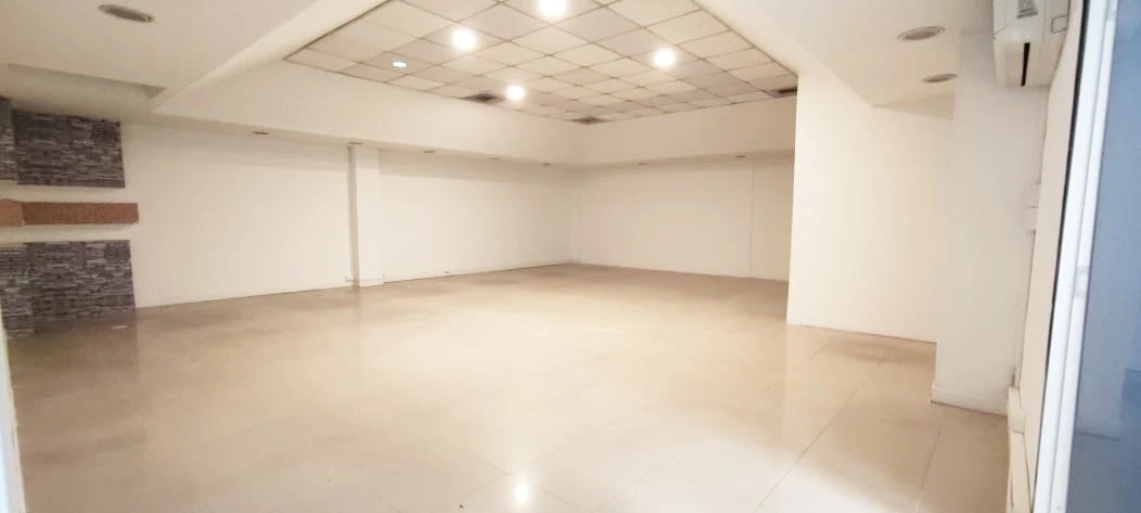 Local comercial la 33