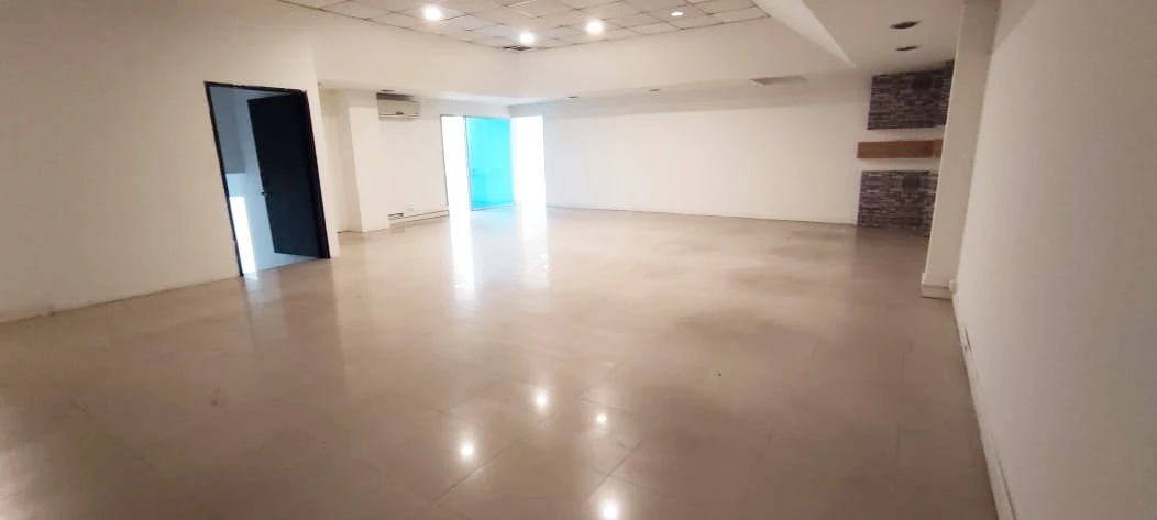 Local comercial la 33
