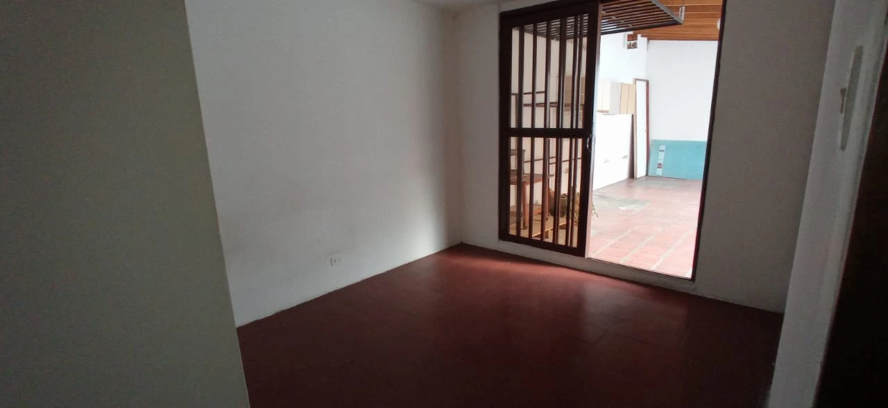 CASA COMERCIAL ESTADIO SAN JOSE 