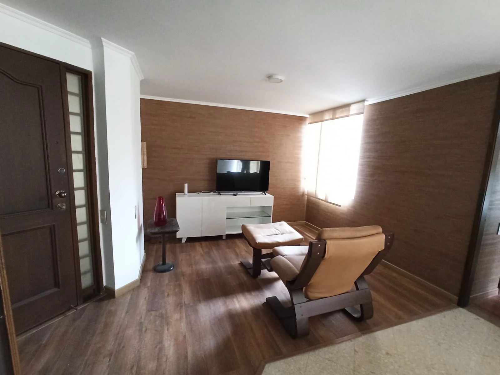 Apartamento amoblado en arriendo loma el campestre