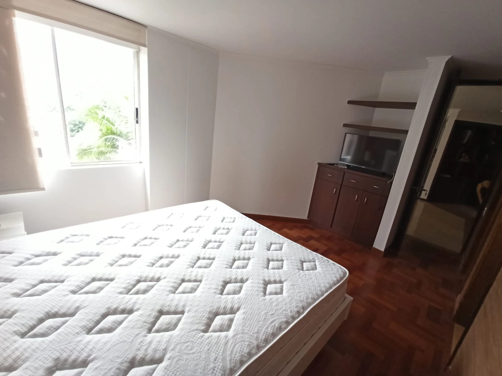 Apartamento amoblado en arriendo loma el campestre