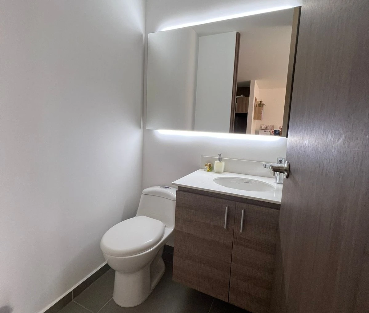 Apartamento en venta loma el escobero