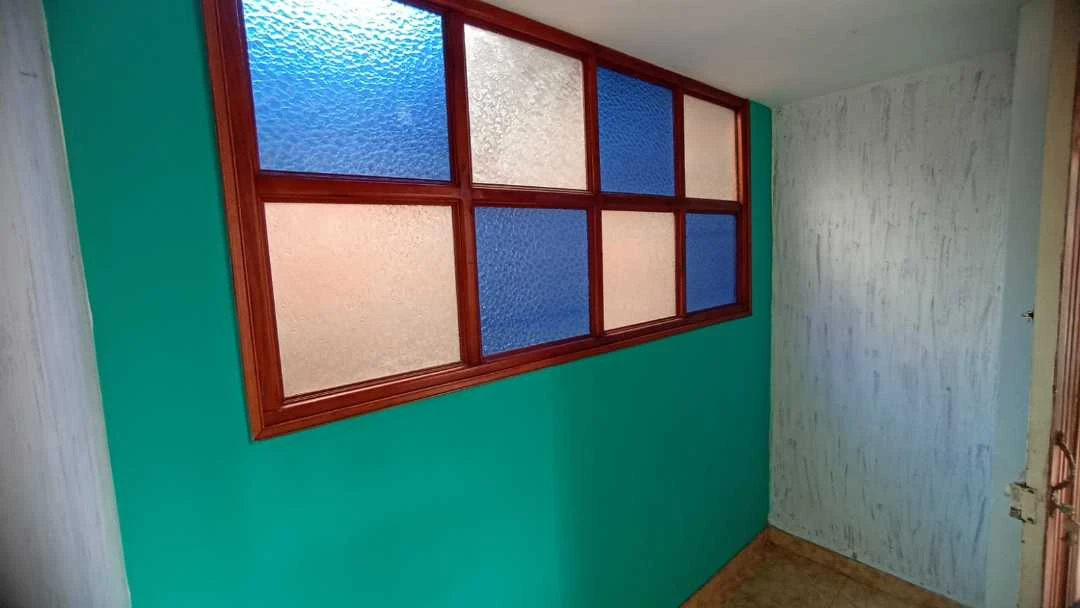Se vende casa 3 piso diagonal 55 saliendo de puerta del norte