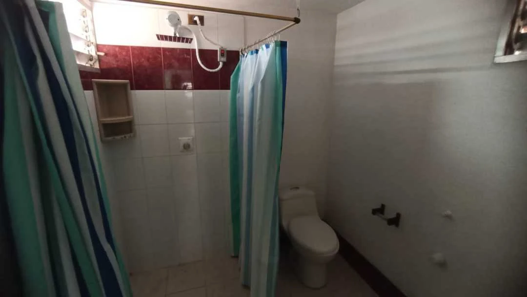 Se vende casa 3 piso diagonal 55 saliendo de puerta del norte