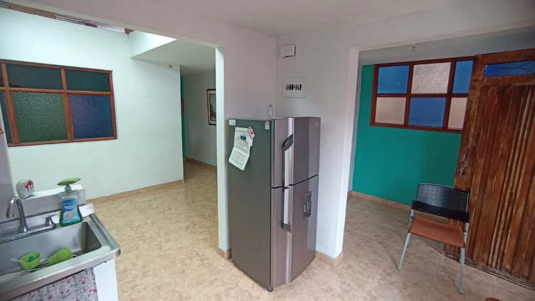Se vende casa 3 piso diagonal 55 saliendo de puerta del norte