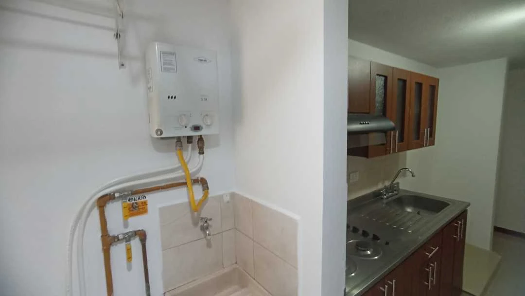 Se arrienda apartamento cerca ala estacion madera