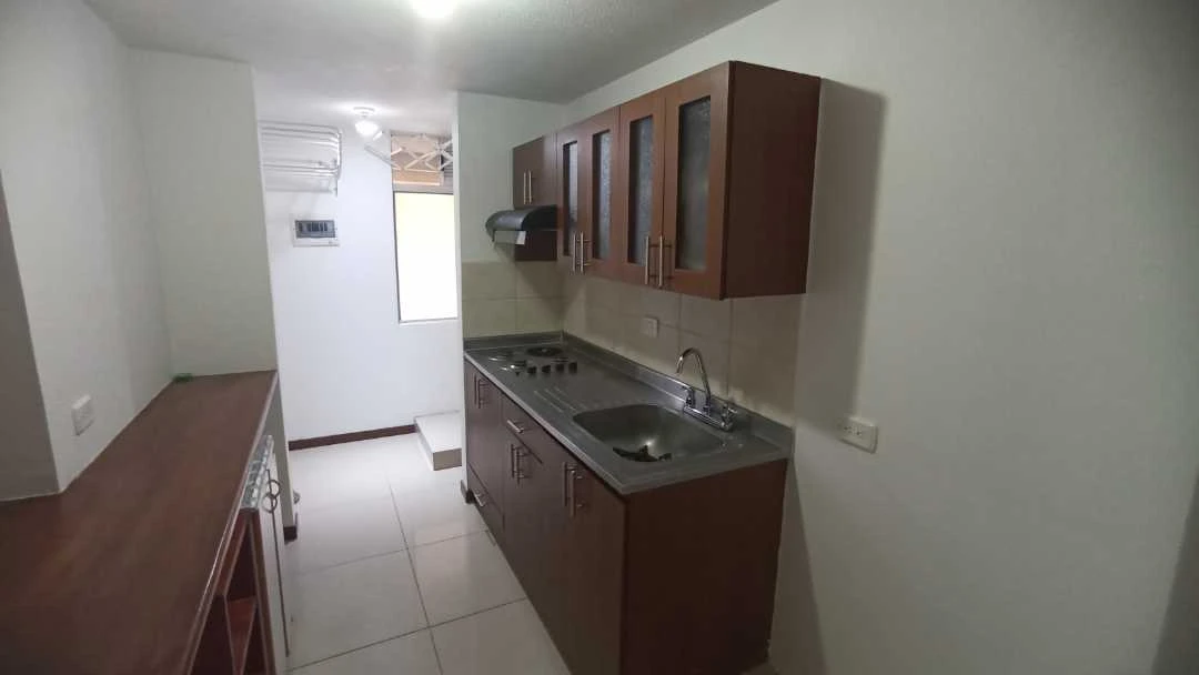 Se arrienda apartamento cerca ala estacion madera