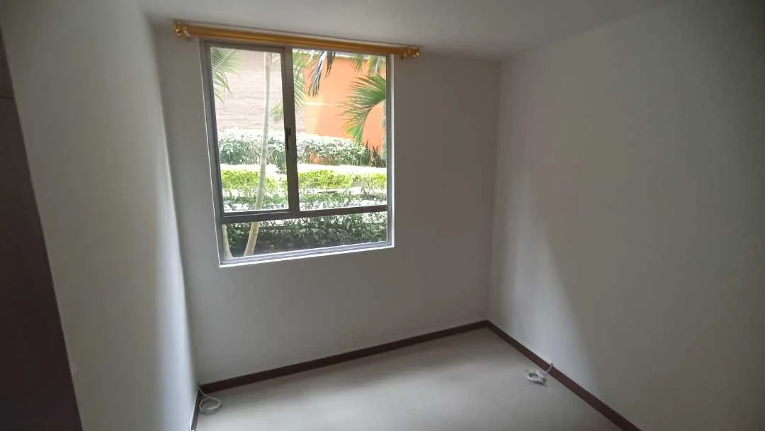Se arrienda apartamento cerca ala estacion madera