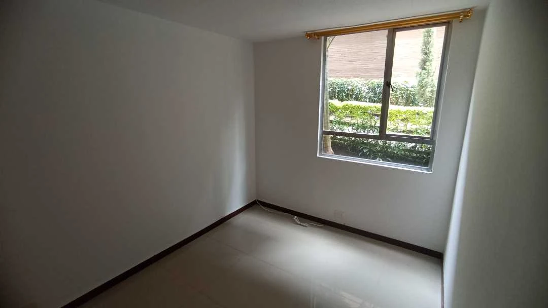 Se arrienda apartamento cerca ala estacion madera