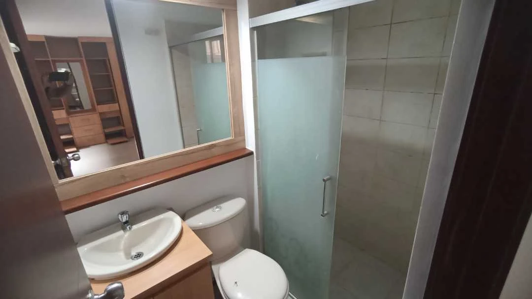 Se arrienda apartamento cerca ala estacion madera