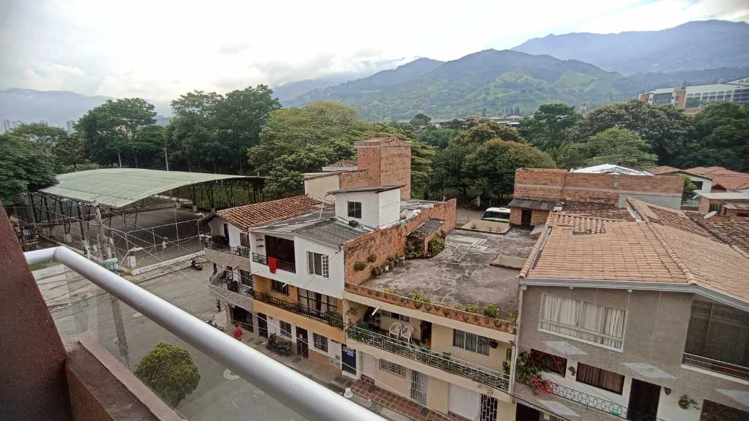 Se arrienda apartamento en sector asunción Copacabana