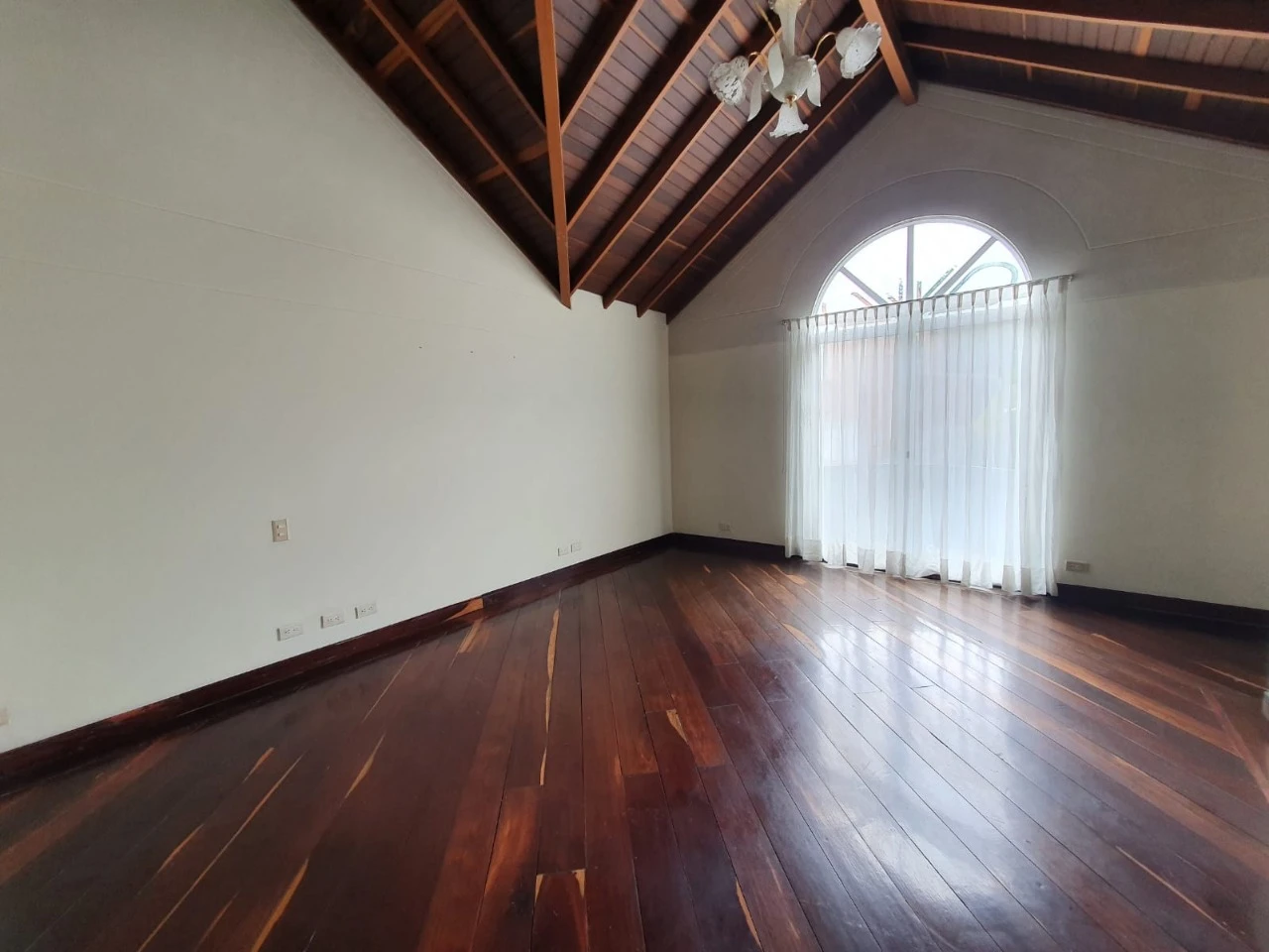 Casa en Arriendo La Sebastiana Envigado