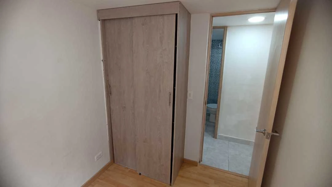Se vende apto en la unidad arboleda del campo