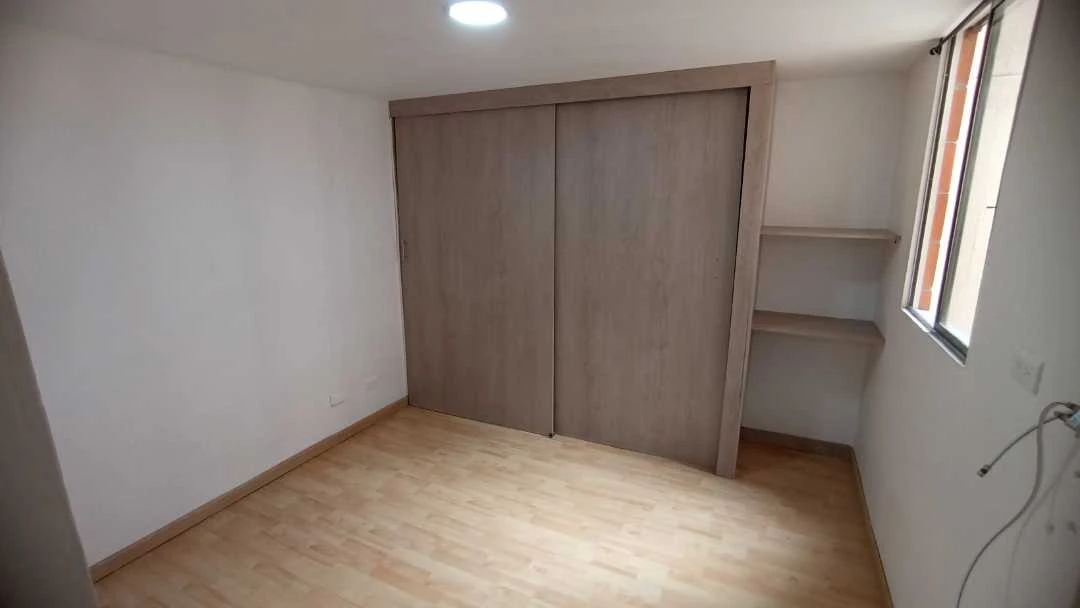 Se vende apto en la unidad arboleda del campo