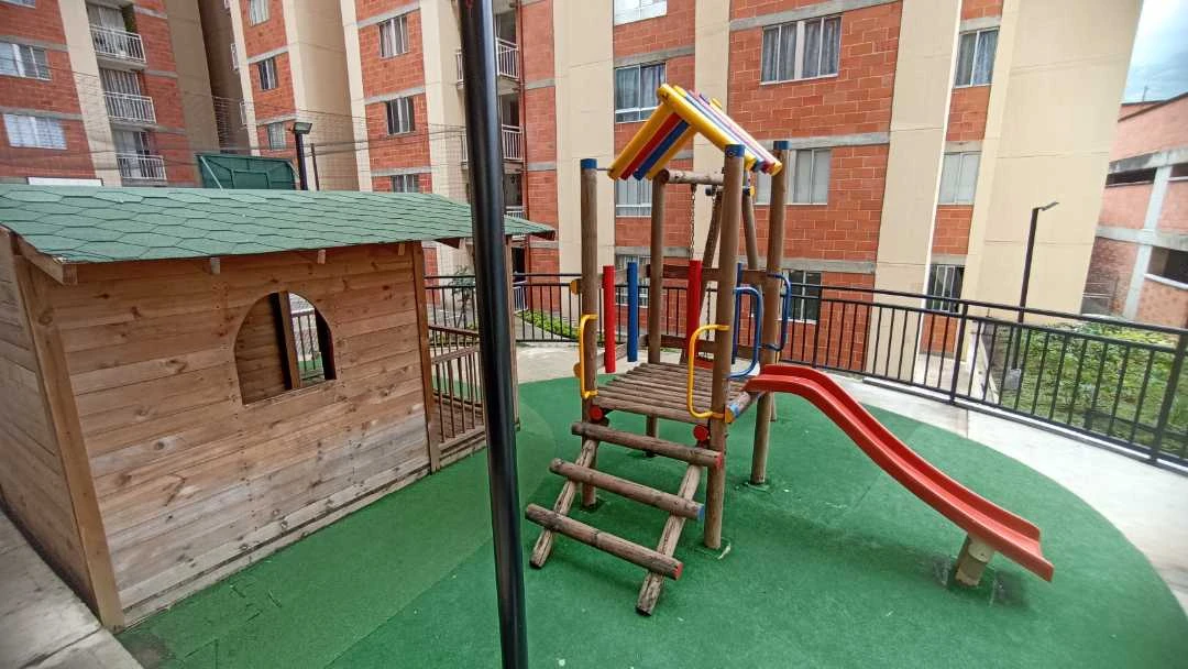 Se vende apto en la unidad arboleda del campo