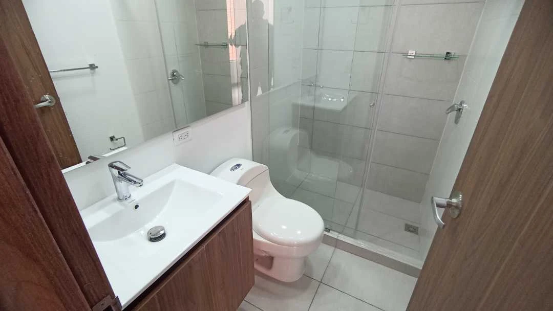 Se arrienda apartamentos nuevo  en sector fabricato 73 mts