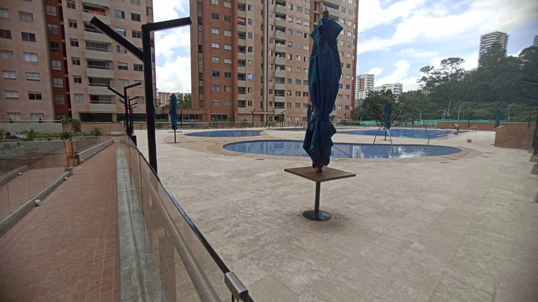 Se arrienda apartamentos nuevo  en sector fabricato 73 mts