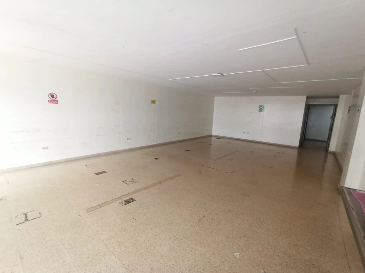 local en  arriendo sector san diego.