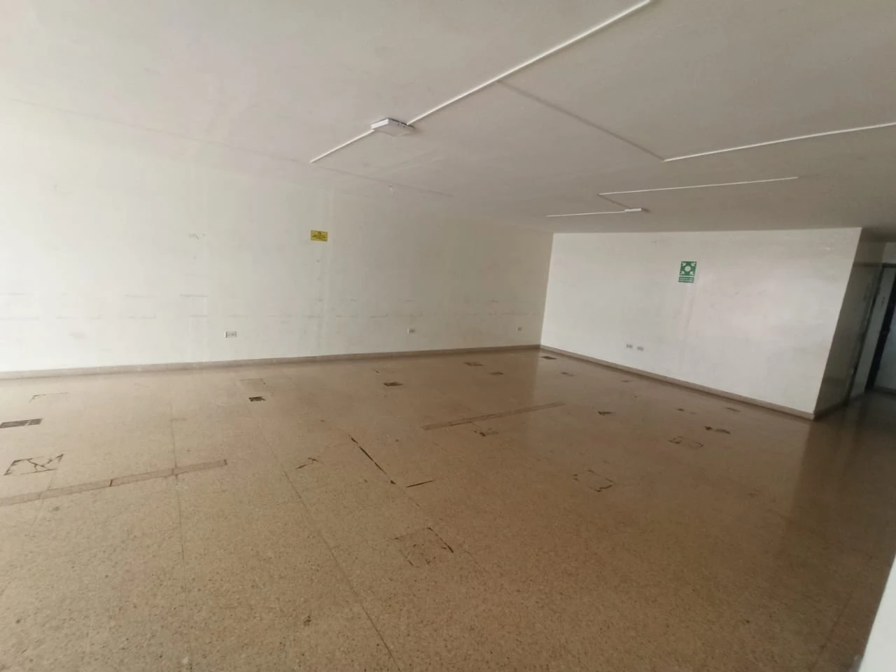 local en  arriendo sector san diego.