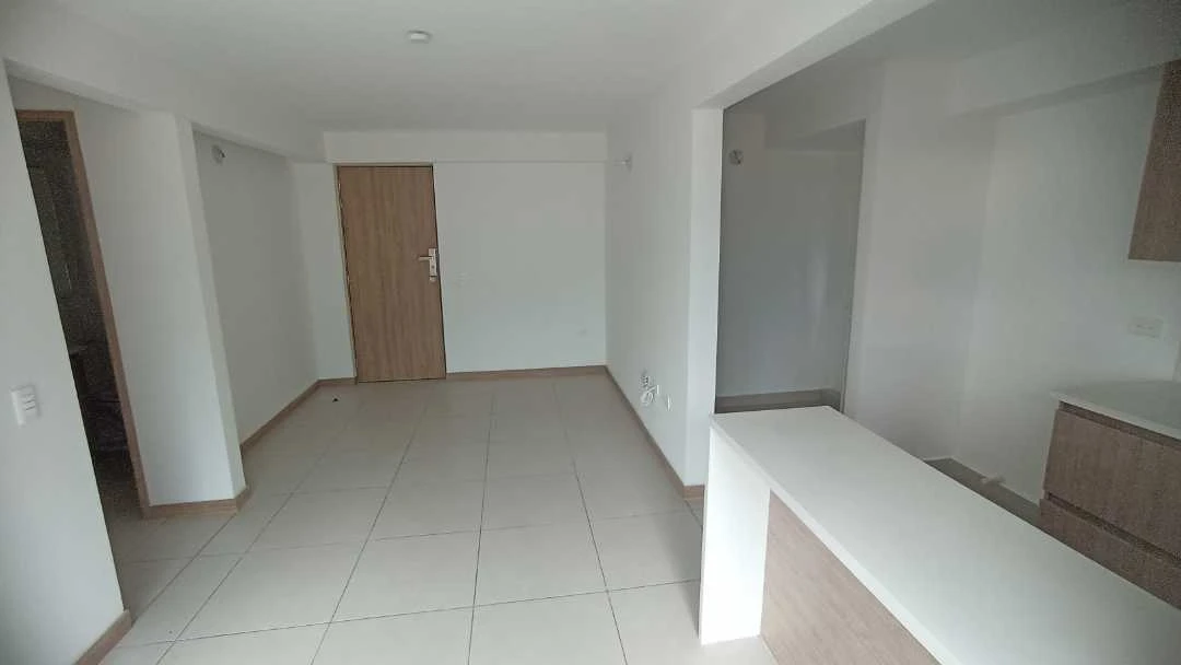 Se arrienda apto en sector al centro comercial  fabricato
