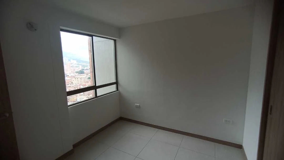 Se arrienda apto en sector al centro comercial  fabricato