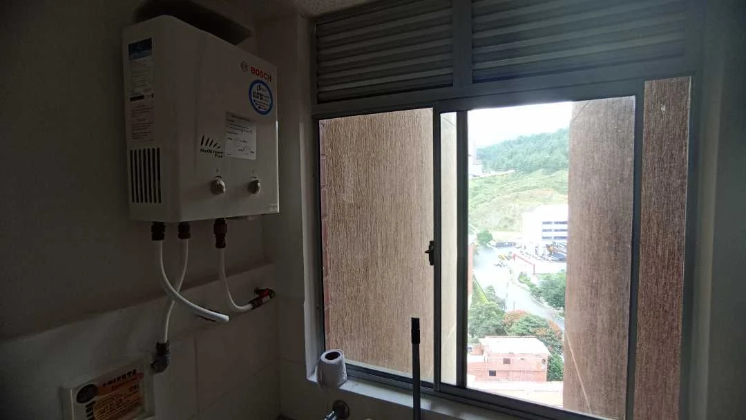 Se arrienda apartamento en sector amazonia