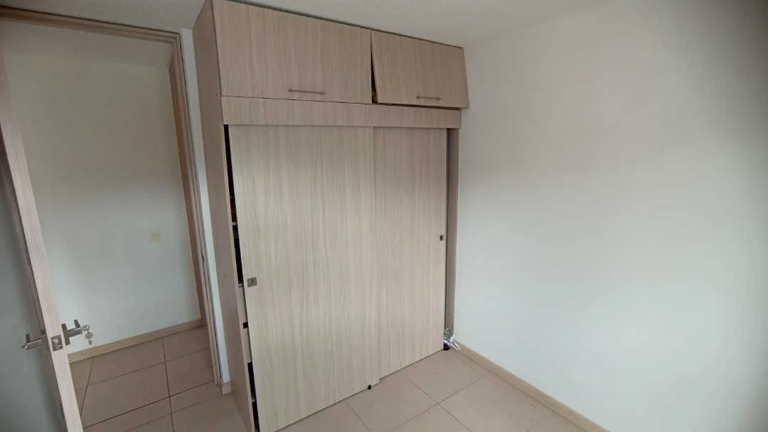 Se arrienda apartamento en sector amazonia