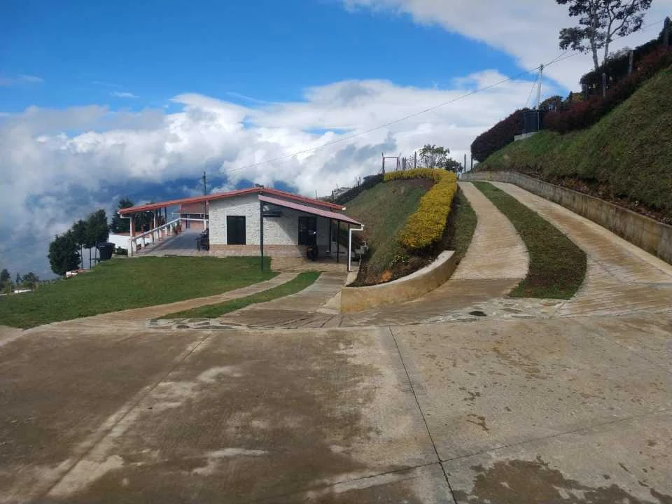 Finca en venta San Cristóbal vereda Yolombo