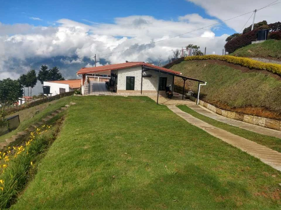 Finca en venta San Cristóbal vereda Yolombo