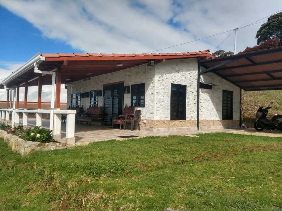 Finca en venta San Cristóbal vereda Yolombo