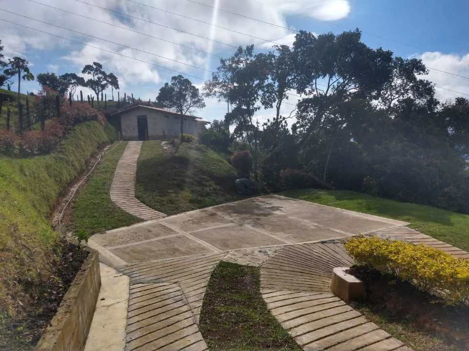 Finca en venta San Cristóbal vereda Yolombo