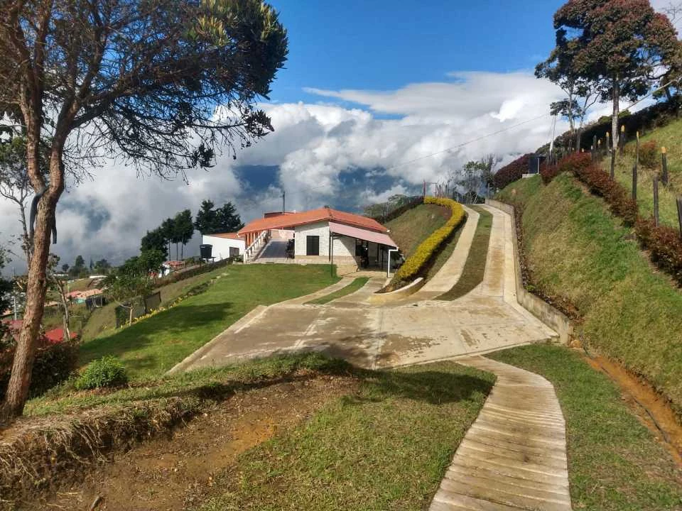 Finca en venta San Cristóbal vereda Yolombo